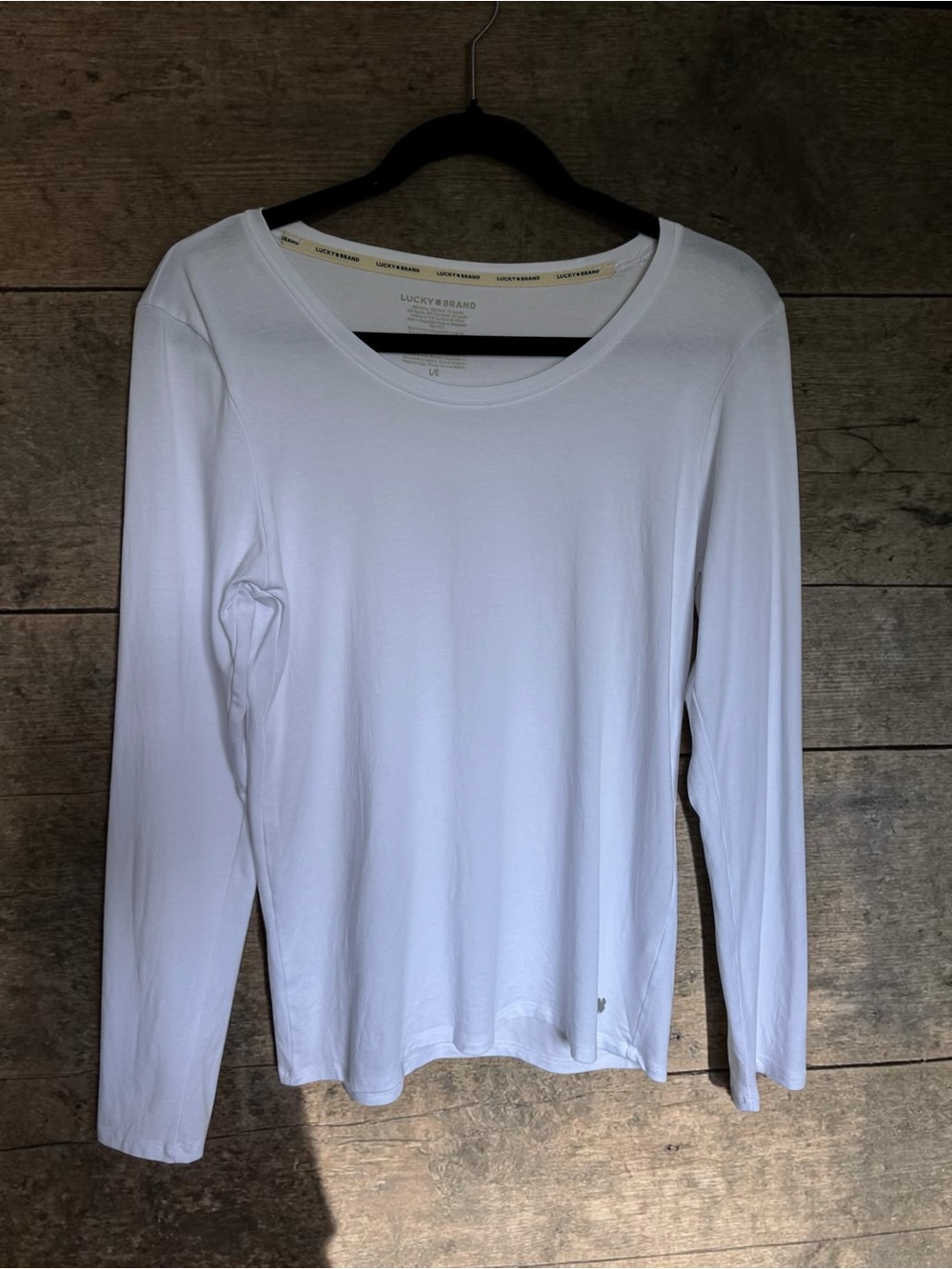 Lucky Brand Women’s White Long Sleeve Tee Clover Logo Soft Stretch Top Size L